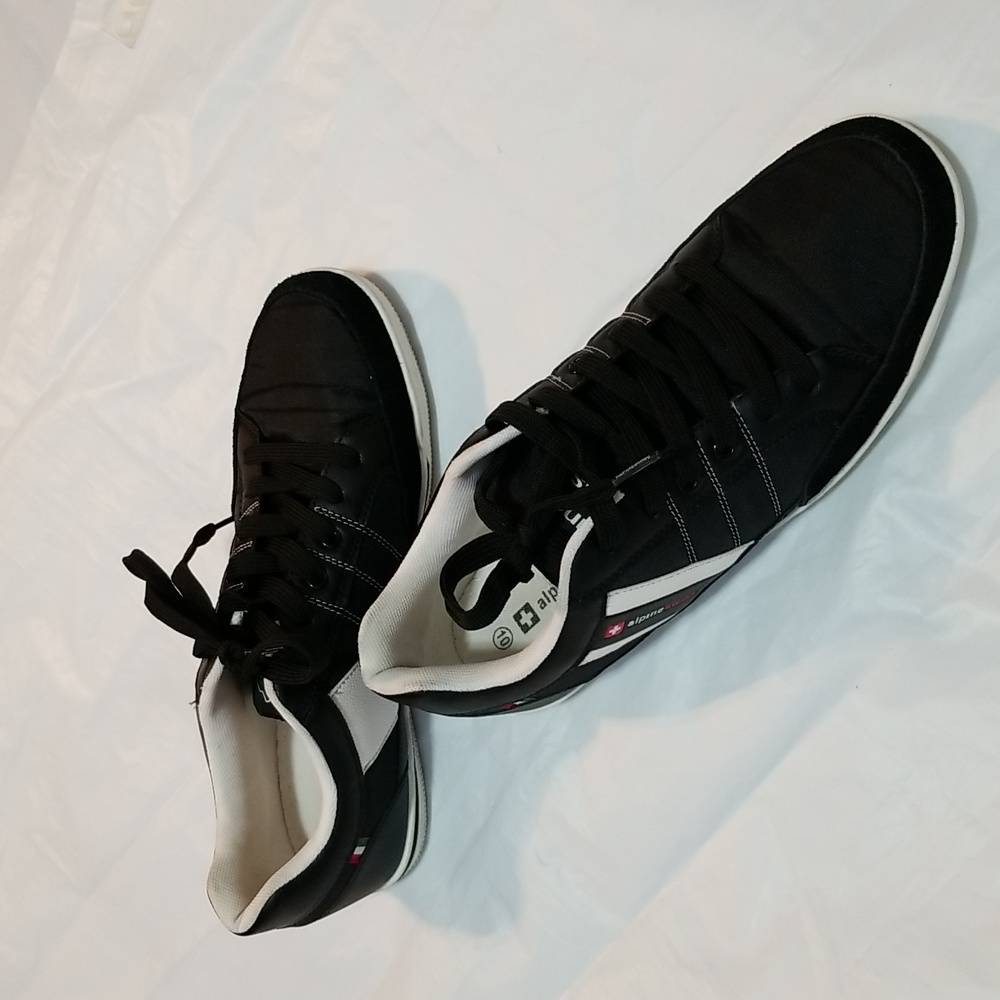 Alpine Swiss Stefan Suede  Trim Sneakers